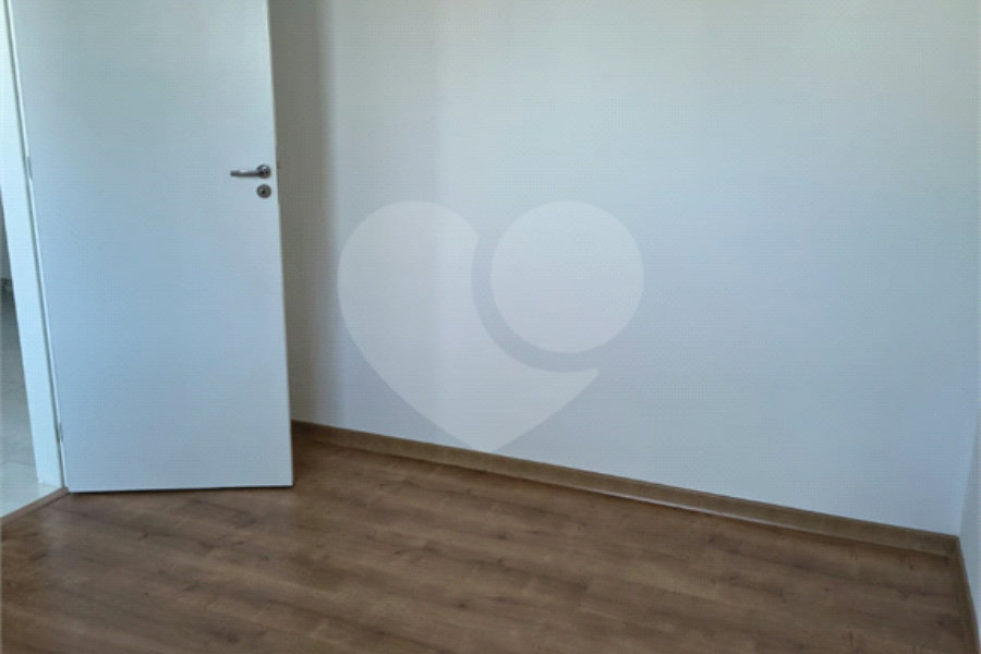 Apartamento à venda com 2 quartos em Vila Guarani, São Paulo, SP