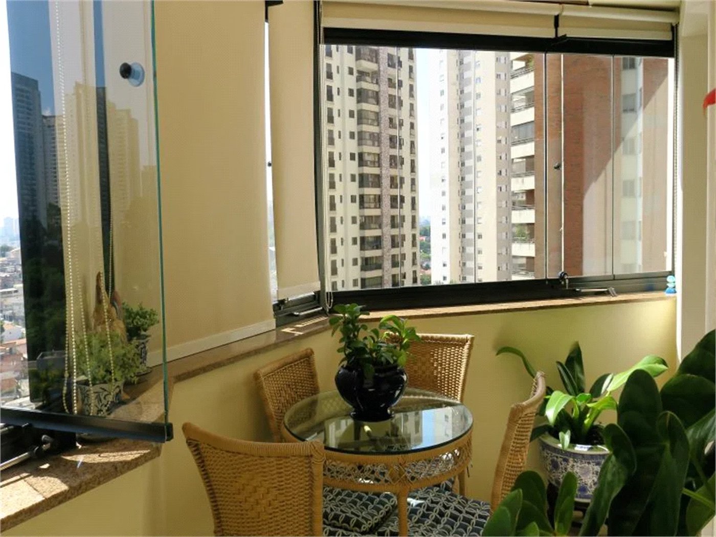 Apartamento à venda com 4 quartos, sendo 3 suítes,  em Vila Suzana, São Paulo, SP
