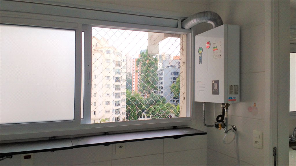 Apartamento à venda com 3 quartos, sendo 1 suíte, em Vila Suzana, São Paulo, SP
