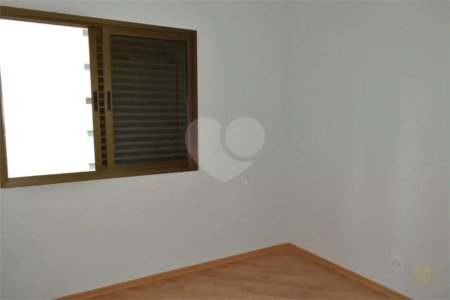 Apartamento à venda com 3 quartos, sendo 1 suíte, em Jardim Vila Mariana, São Paulo, SP
