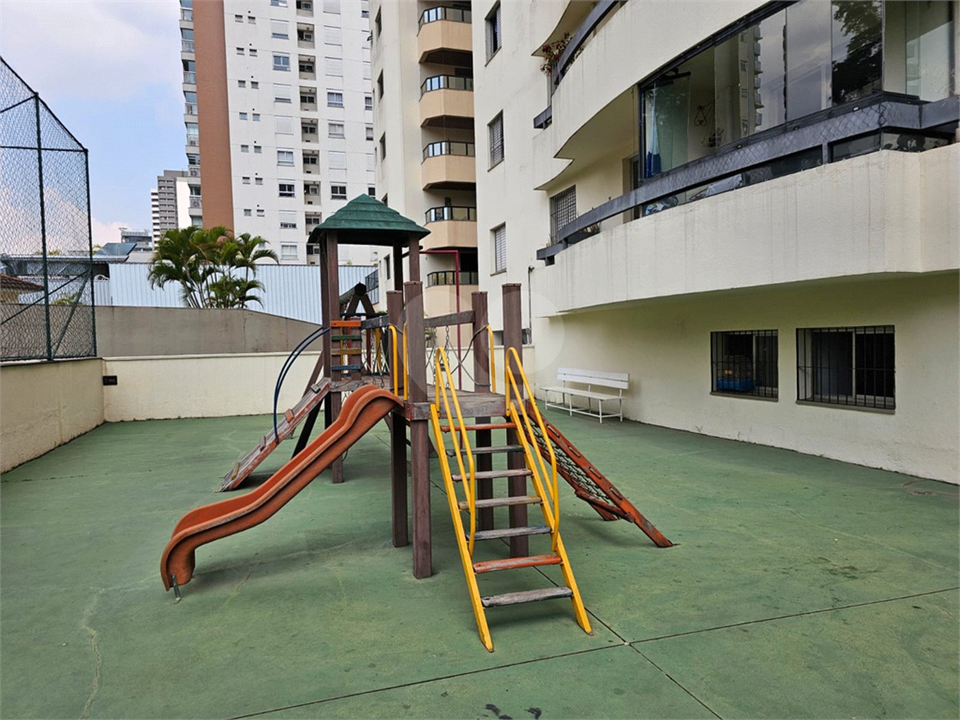 Apartamento à venda com 3 quartos, sendo 1 suíte, em Vila Olímpia, São Paulo, SP