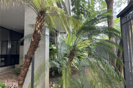 Apartamento à venda com 3 quartos, sendo 1 suíte,  em Cerqueira César, São Paulo, SP