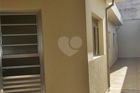 Casa à venda com 3 quartos, sendo 1 suíte,  em Jardim Santa Marta, Salto, SP