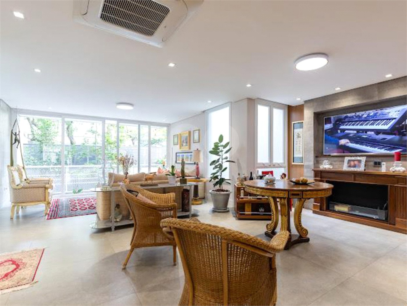 Casa à venda com 4 suítes no condomínio Premiere, São Paulo - SP