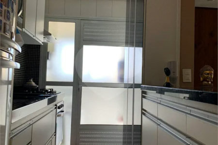 Apartamento á venda na Saúde com 75 m², com 3 dormitórios 1 suíte e 2 vagas de garagem