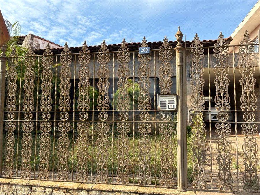 Casa à venda com 3 quartos, sendo 1 suíte,  em Vila Galvão, Guarulhos, SP