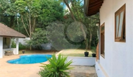 Casa à venda com 5 quartos, sendo 4 suítes,  em Transurb, Itapevi, SP