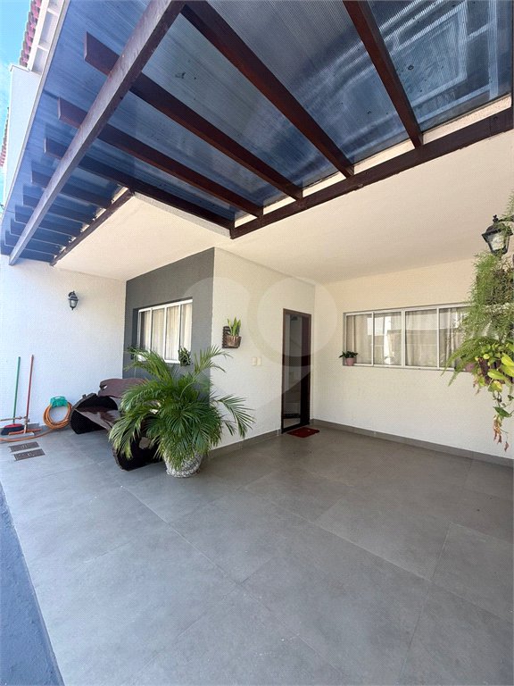 Sobrado à venda ou para alugar com 3 quartos, sendo 1 suíte, em Nossa Senhora Aparecida, Cuiabá, MT