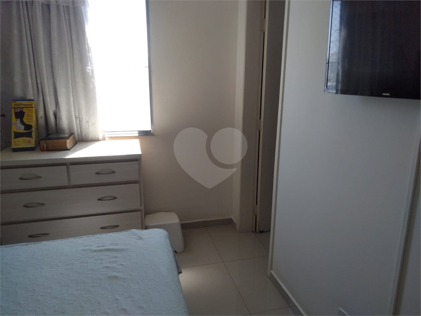 Apartamento à venda com 3 quartos, sendo 1 suíte, em Parque Santana, Mogi das Cruzes, SP