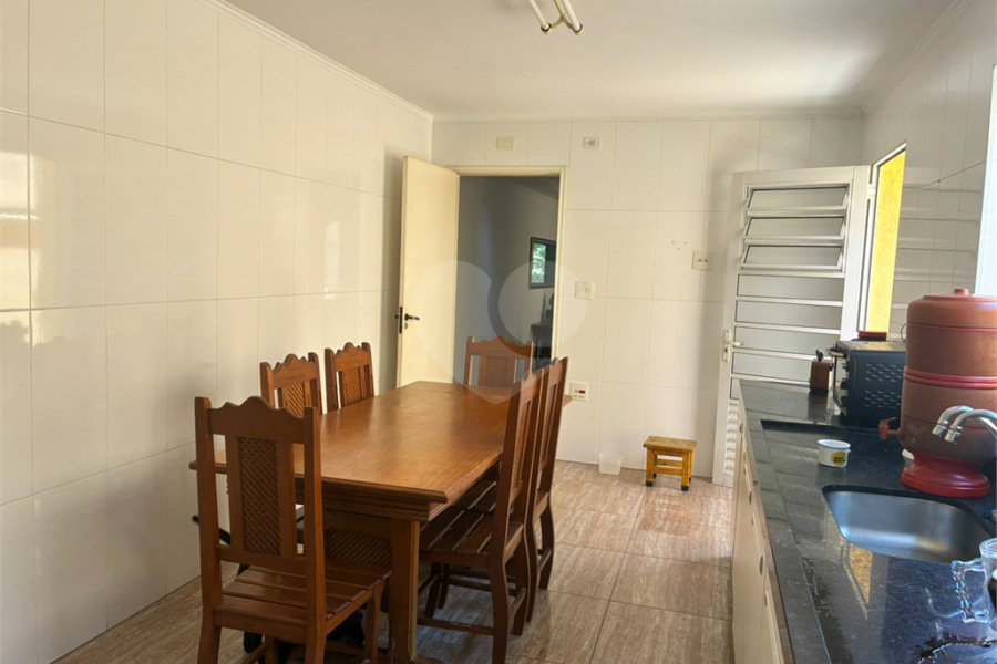 Sobrado à venda com 4 quartos, sendo 1 suíte, em Vila Guilherme, São Paulo, SP
