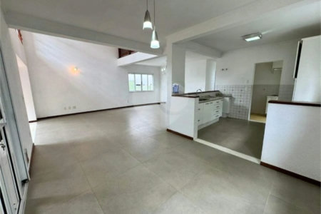 Casa à venda com 3 quartos, sendo 1 suíte,  no condomínio Residencial Recanto dos Paturis, Vinhedo - SP