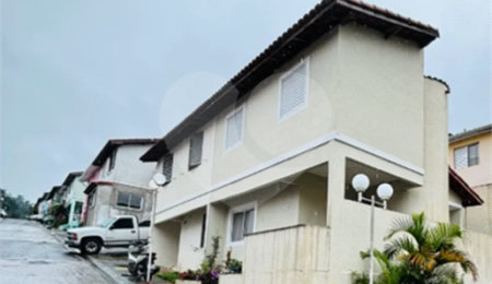 Casa à venda com 2 quartos no condomínio Villa Cantareira, São Paulo - SP