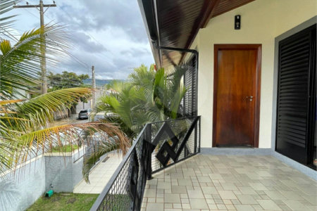 Casa à venda com 3 quartos, sendo 1 suíte, em Jardim Tapajós, Atibaia, SP