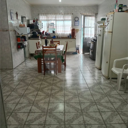 Sobrado à venda com 4 quartos, sendo 1 suíte,  em Furnas, São Paulo, SP