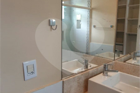 Casa à venda com 3 quartos, sendo 1 suíte, em Itu Novo Centro, Itu, SP