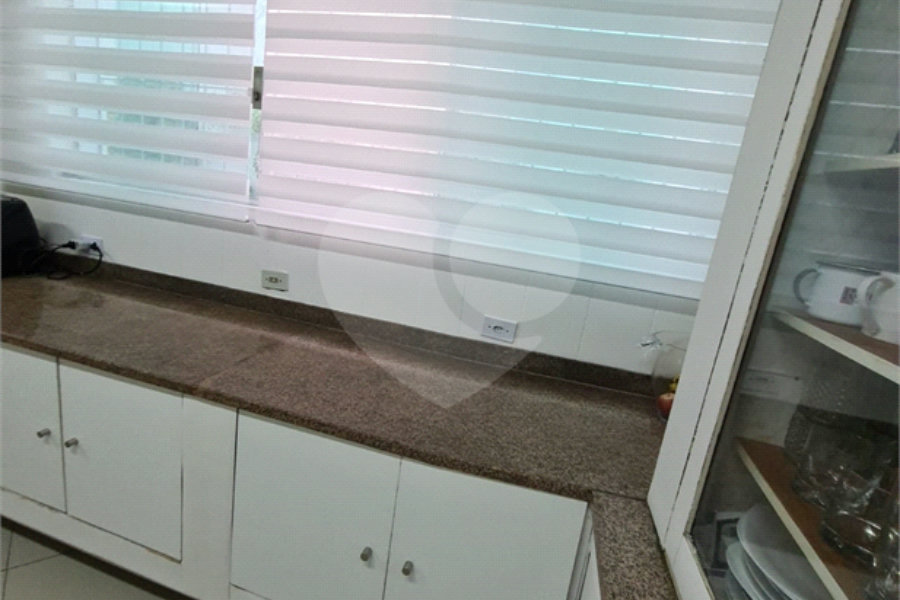 Sobrado à venda com 5 quartos, sendo 2 suítes, em Vila Guilherme, São Paulo, SP