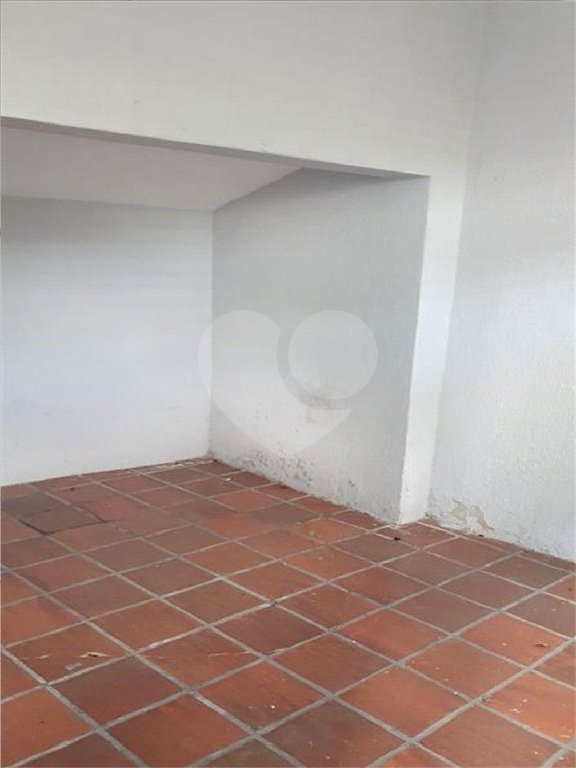 Sobrado à venda com 3 quartos, sendo 1 suíte, em Parque Ramos Freitas, São Paulo, SP