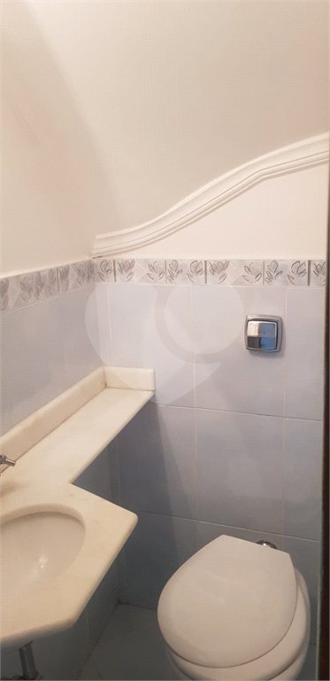Sobrado à venda com 4 quartos, sendo 2 suítes, em Vila Hamburguesa, São Paulo, SP