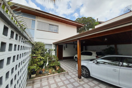 Sobrado à venda com 3 quartos, sendo 1 suíte,  em Jardim Rizzo, São Paulo, SP