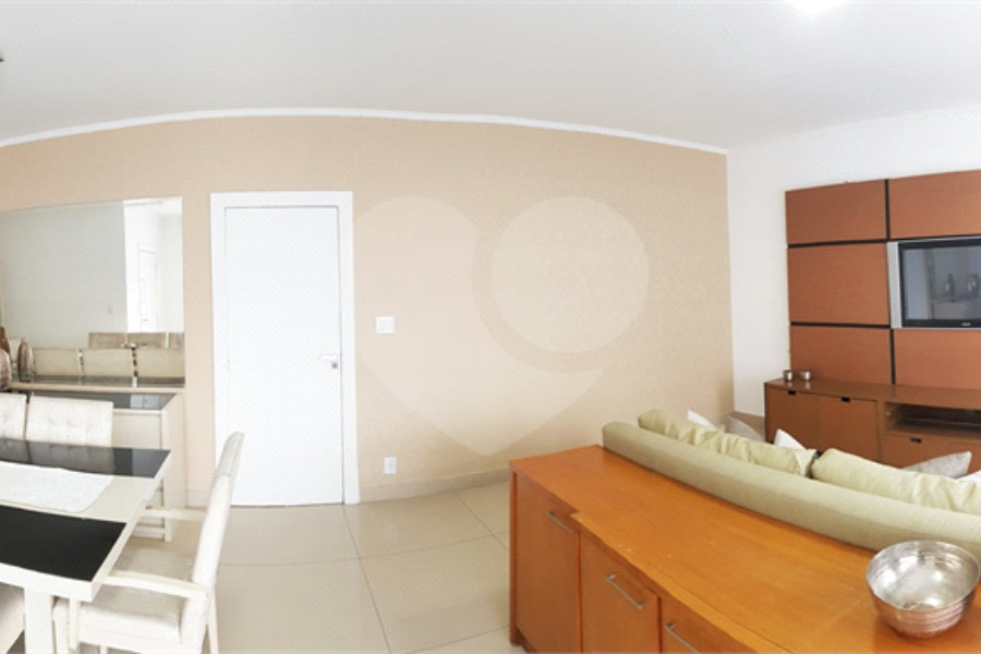 Casa Térrea à venda com 3 quartos, sendo 2 suítes,  em Vila Galvão, Guarulhos, SP