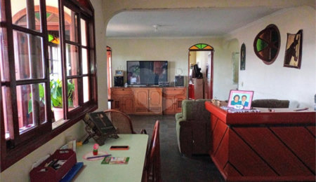 Casa à venda com 5 quartos, sendo 3 suítes,  em Parque Arariba, São Paulo, SP