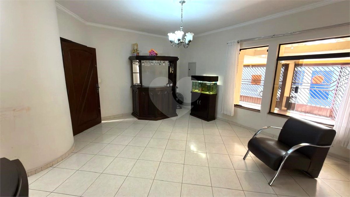Sobrado à venda com 3 quartos, sendo 1 suíte, em Vila Darli, São Paulo, SP