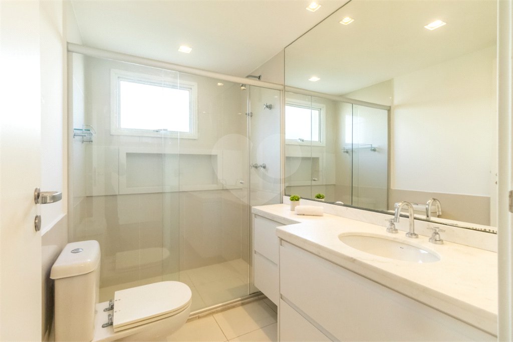 Apartamento à venda com 3 suítes em Alto da Boa Vista, São Paulo, SP