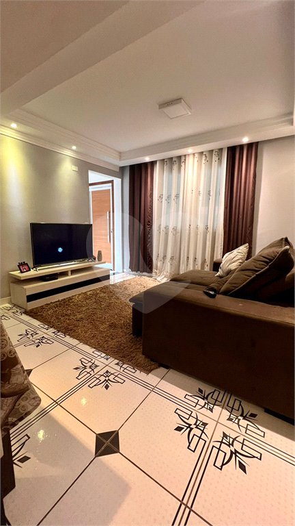 Casa à venda com 2 quartos no condomínio Rubi, Jacareí - SP