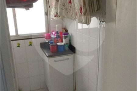 Apartamento à venda com 3 quartos em Vila Antonieta, São Paulo, SP