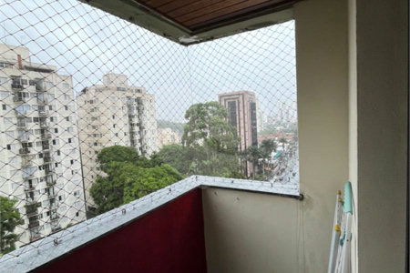 Apartamento à venda com 3 quartos, sendo 1 suíte, em Jardim Londrina, São Paulo, SP
