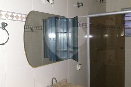 Sobrado à venda com 3 quartos, sendo 1 suíte, em Jardim Cruz do Corisco, São Paulo, SP