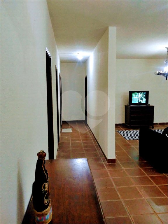 Chácara à venda com 4 quartos em Pirucaia, Mairiporã, SP
