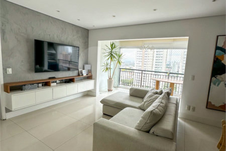 Apartamento à venda com 3 quartos, sendo 1 suíte, no Centro, São Bernardo do Campo, SP
