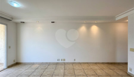 Apartamento à venda com 2 quartos, sendo 1 suíte, em Jardim Marajoara, São Paulo, SP