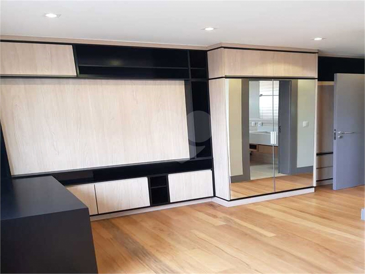 Apartamento à venda com 3 suítes em Jardim Portal da Colina, Sorocaba, SP