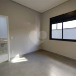 Casa à venda com 3 suítes no condomínio Vita Verdi, Valinhos - SP