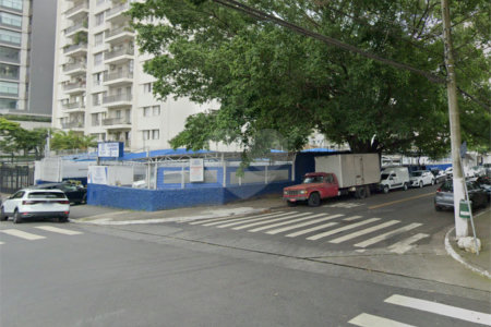 Terreno à venda ou para alugar com 1 suíte em Campo Belo, São Paulo, SP