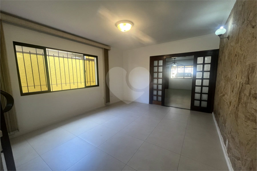Sobrado à venda com 5 quartos, sendo 2 suítes,  em Jaçanã, São Paulo, SP