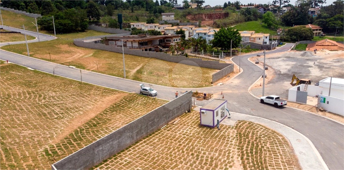 Terreno à venda no condomínio Residencial Villagio Bellini, São Roque - SP