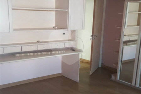 Casa à venda com 3 quartos em Mirandópolis, São Paulo, SP