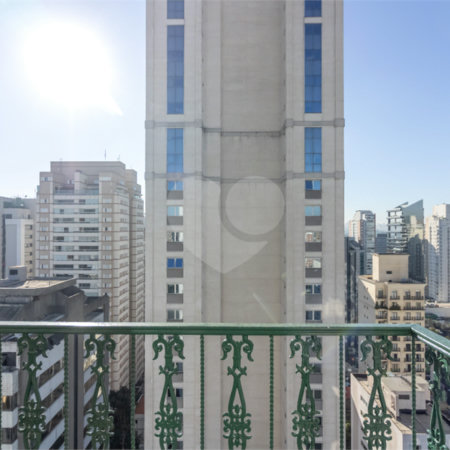 Apartamento à venda com 2 quartos, sendo 1 suíte,  em Itaim Bibi, São Paulo, SP