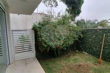 Casa à venda com 5 quartos, sendo 2 suítes, no condomínio Swiss Park, São Bernardo do Campo - SP