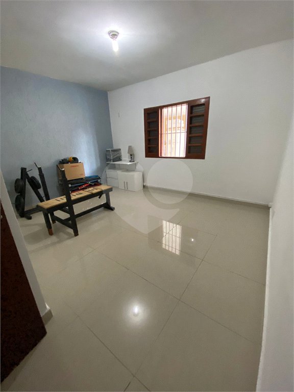 Sobrado à venda com 5 quartos em Jardim São Pedro, Mogi das Cruzes, SP