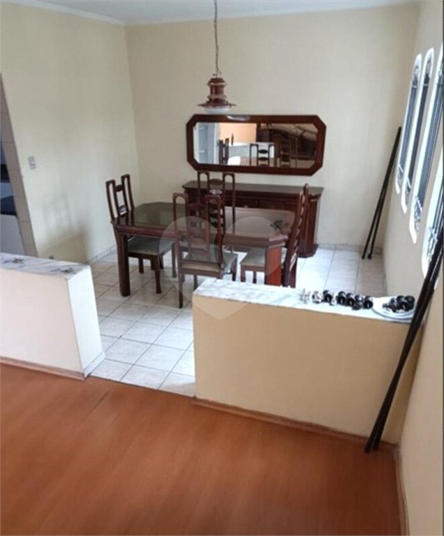 Sobrado à venda com 3 quartos em Vila Guarani, Santo André, SP