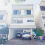 Casa à venda com 4 quartos, sendo 2 suítes, no condomínio Domus, São Paulo - SP