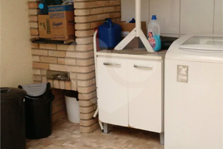 Sobrado à venda com 3 quartos, sendo 1 suíte, em Parada Inglesa, São Paulo, SP