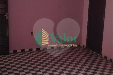Ótimo salão comercial com uma casa no andar superior
