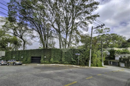 Sobrado à venda com 5 suítes em Paineiras do Morumbi, São Paulo, SP