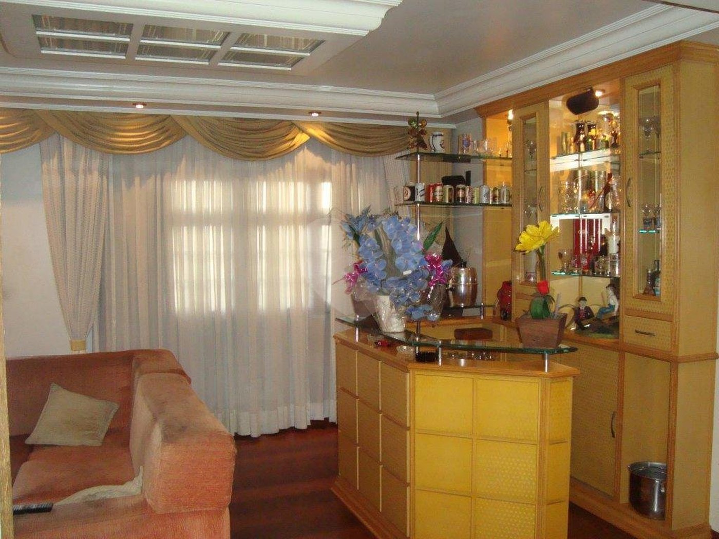 Sobrado à venda com 4 quartos, sendo 2 suítes, em Santa Teresinha, São Paulo, SP