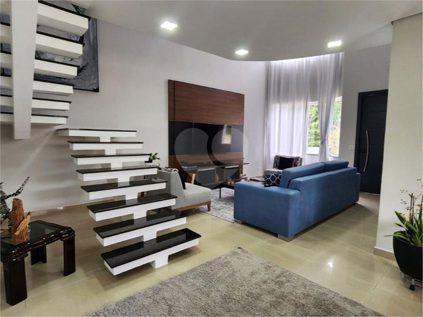 Casa à venda com 4 quartos, sendo 2 suítes, no condomínio Ibiti Royal Park, Sorocaba - SP